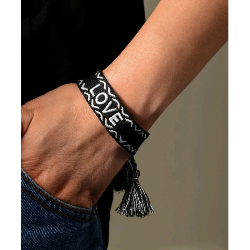 bracelet en tissu message 'LOVE',bijoux fantaisie pas cher, livraison 48h en France, bracelet femme en toile